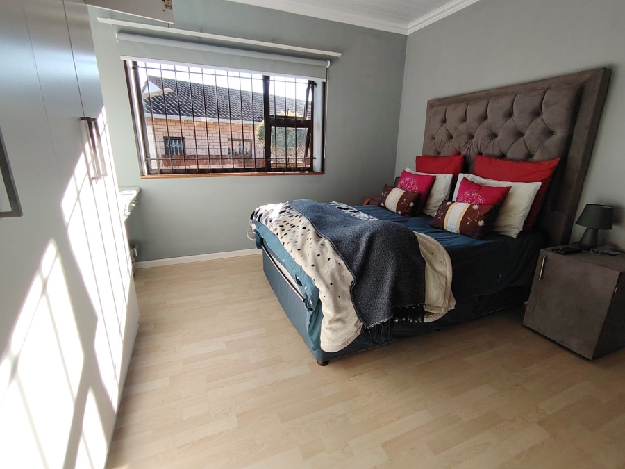 2 Bedroom Property for Sale in Walmer Downs Eastern Cape